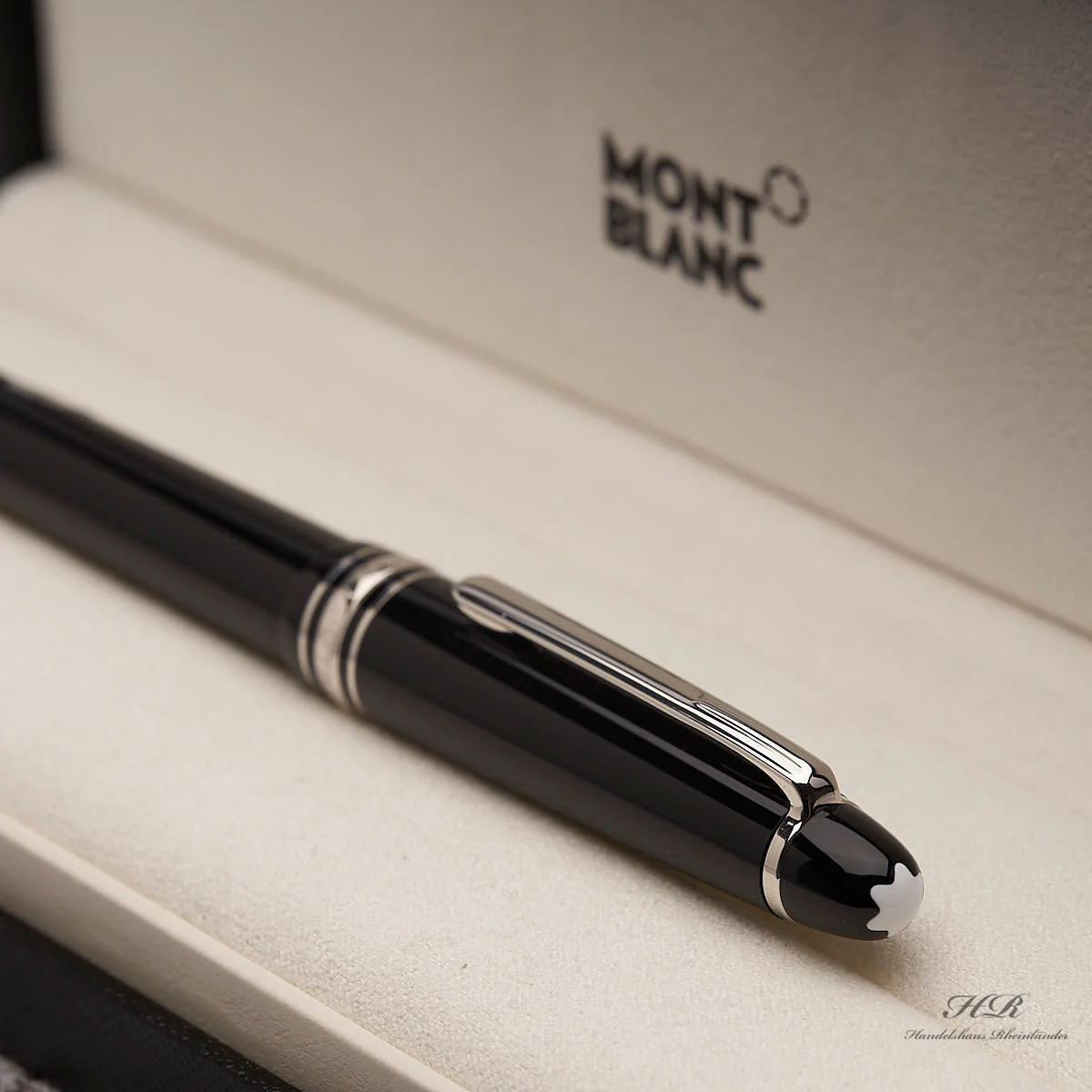 Montblanc Meisterstück Classique 145 Platinum Füllfederhalter ID 132468-106522 - Image 3
