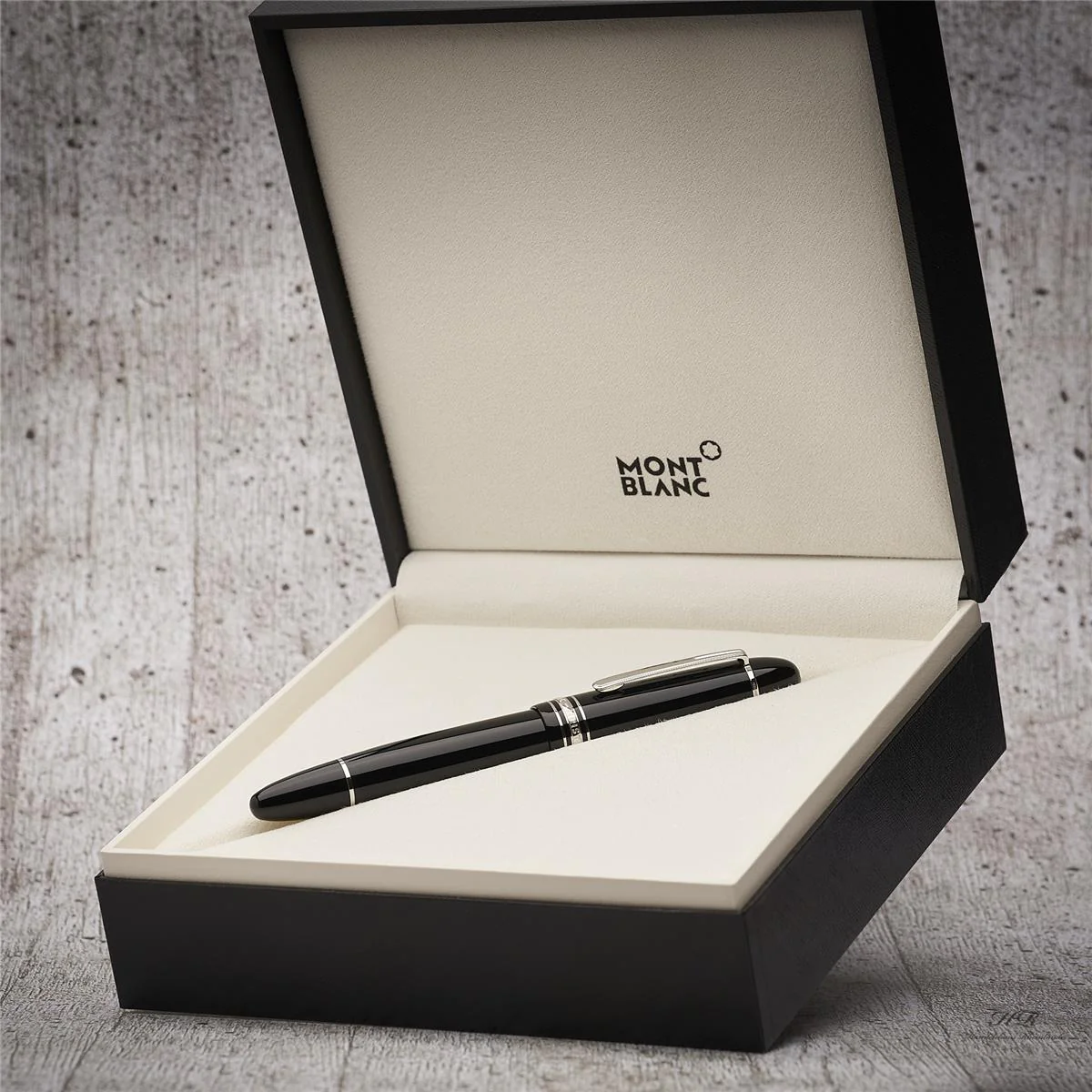 Montblanc Meisterstück No 149 Die Zigarre Platinum Line Füller ID 132105-114229