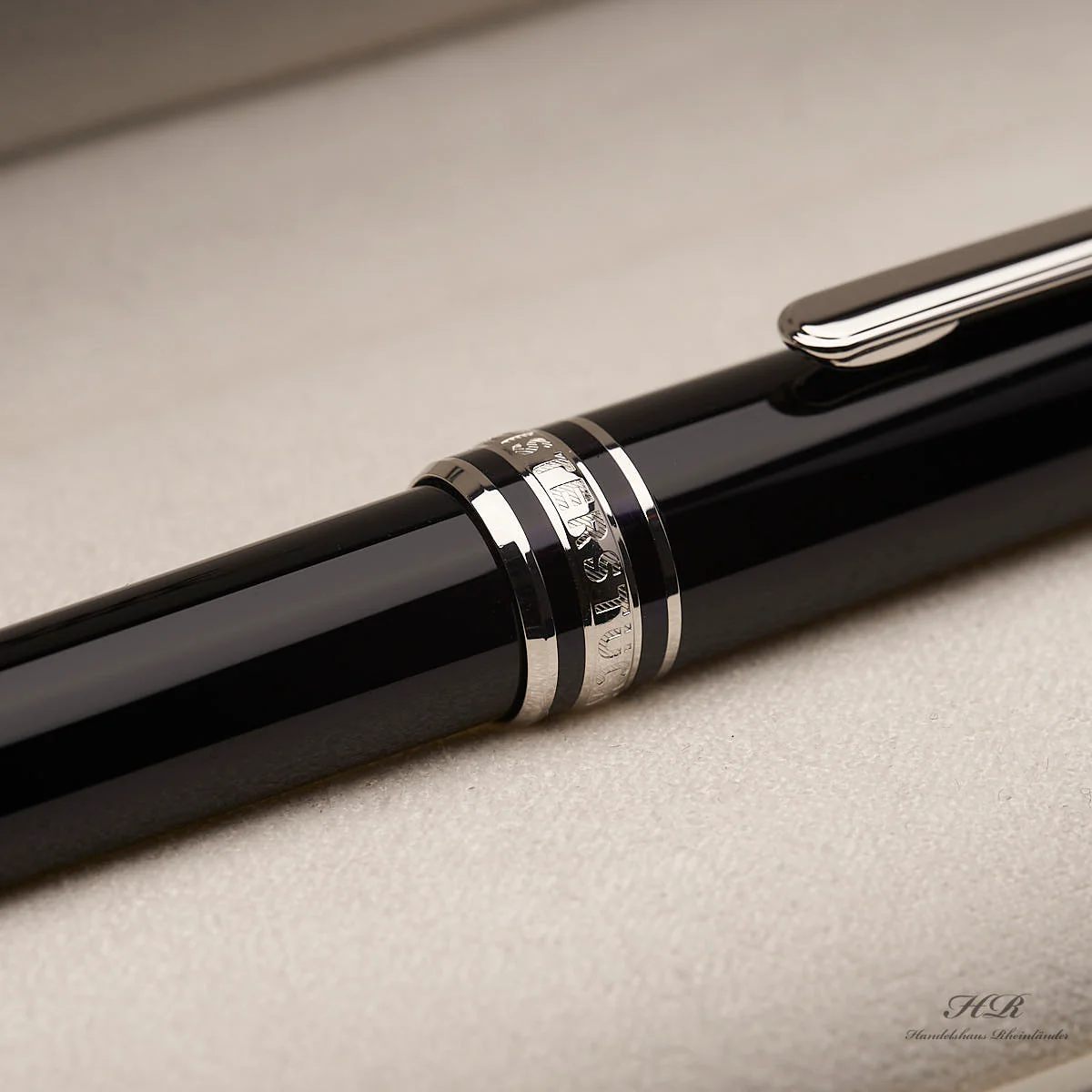 Montblanc Meisterstück Classique 165 Platinum Line Drehbleistift ID 132448 - Image 4