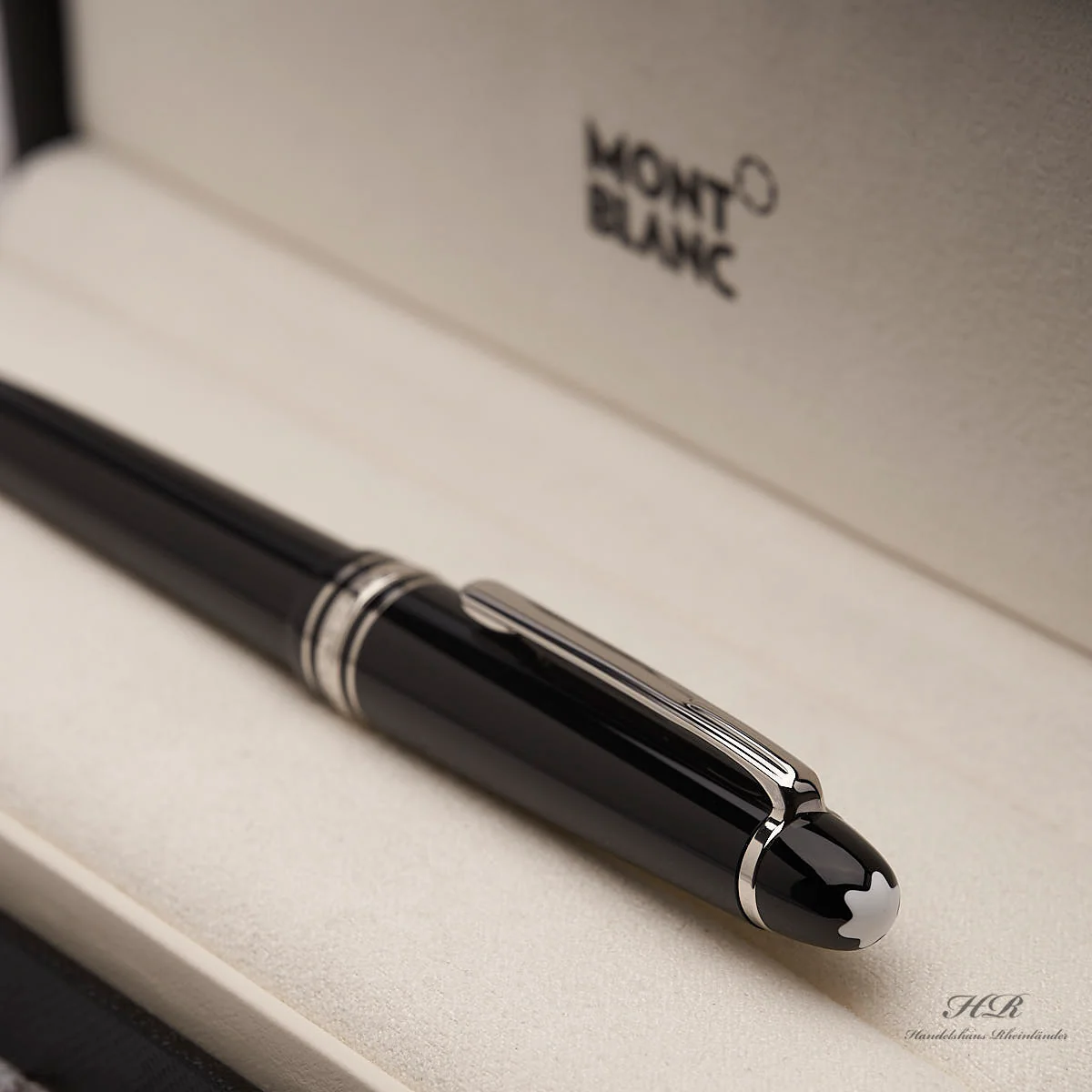 Montblanc Meisterstück Platinum Coated Midsize Kugelschreiber ID 132491-114185 - Image 4