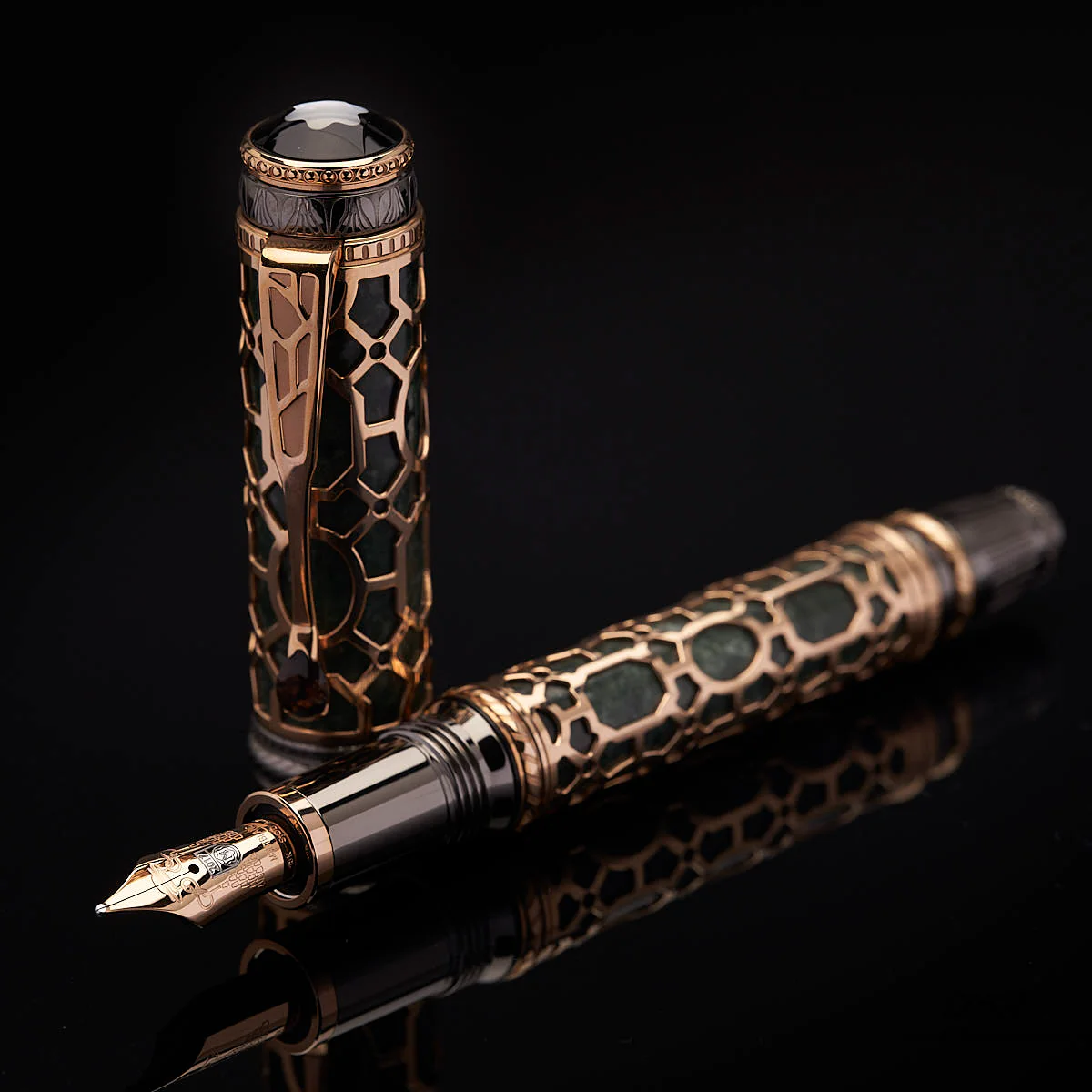 Montblanc Patron of Art 888 Füller Sammlung Regent 1995 - Victoria & Albert 2022 - Image 10
