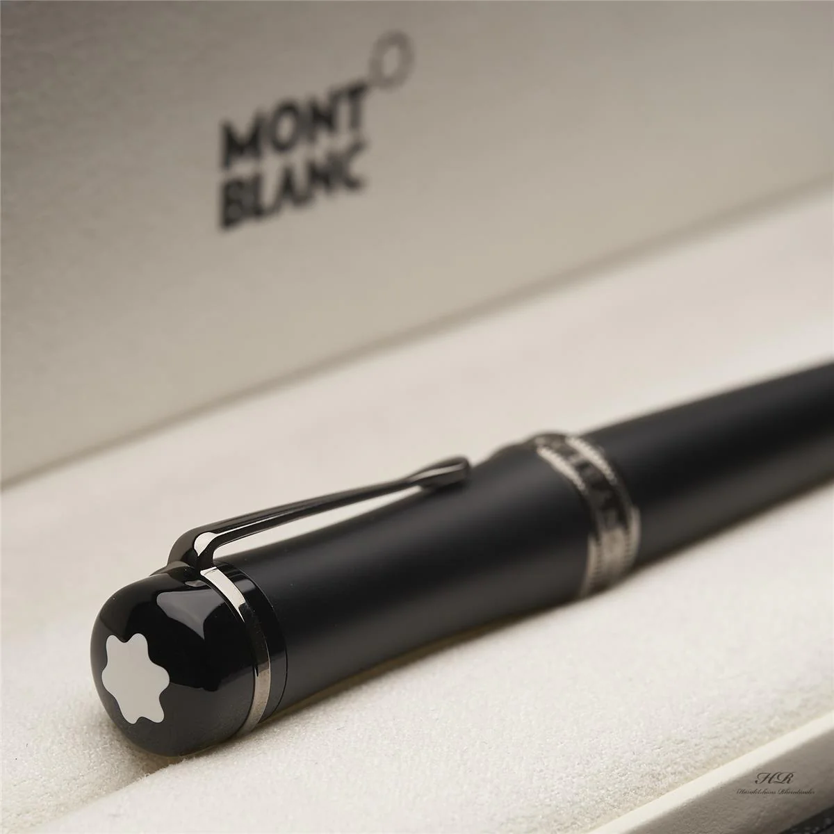 Montblanc Bonheur Boyfriend Kugelschreiber Ballpoint Pen Edelharz ID 118499 OVP