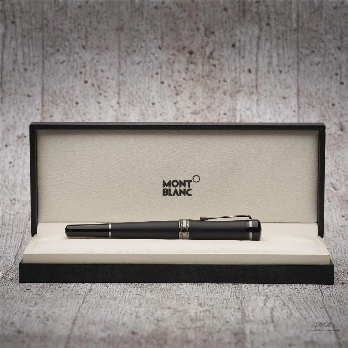Montblanc Bonheur Boyfriend Roller Ball Fine Liner Edelharz Black ID 118498 OVP