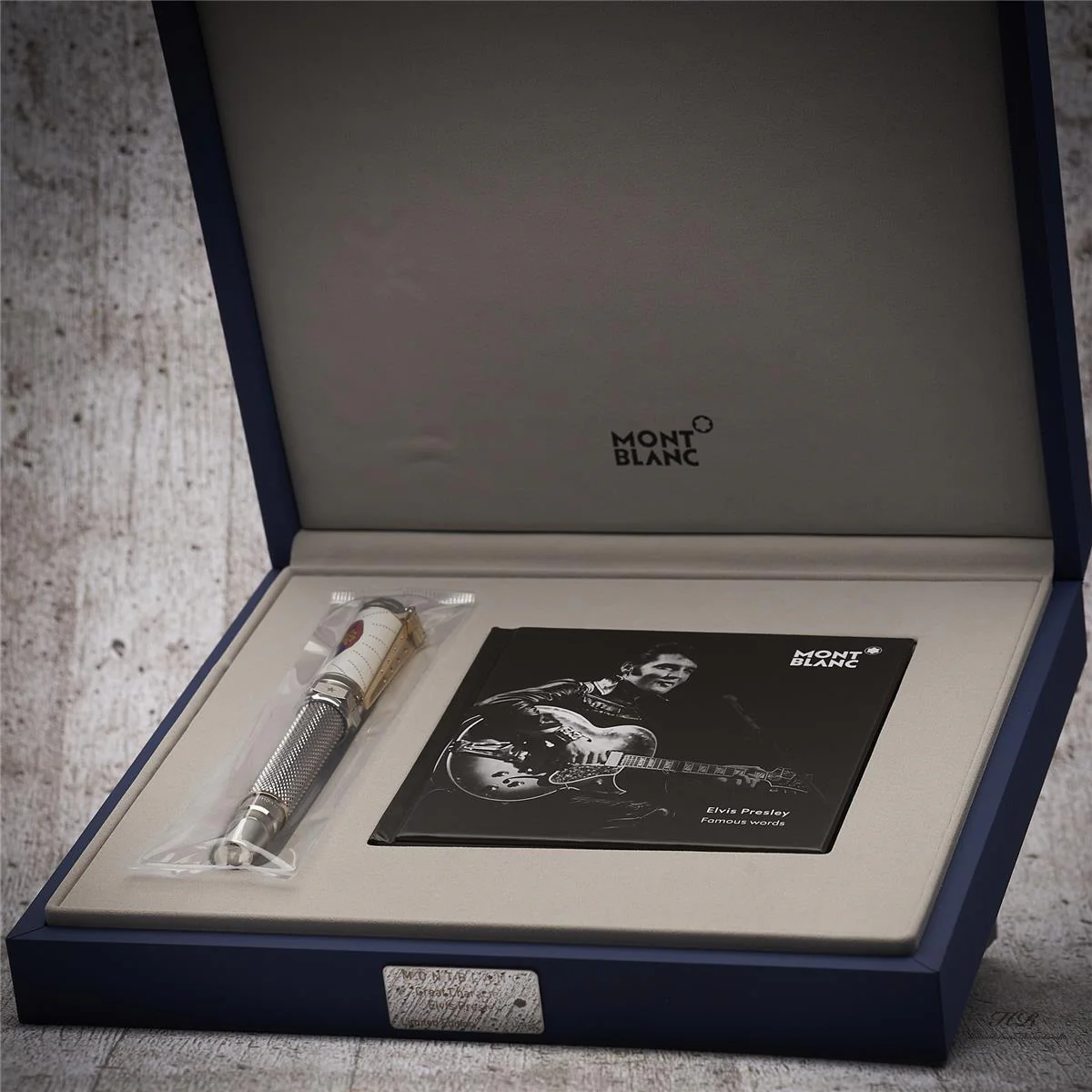 Montblanc Great Characters Elvis Presley Limited Edition 1935 Rollerball 125508 - Image 2