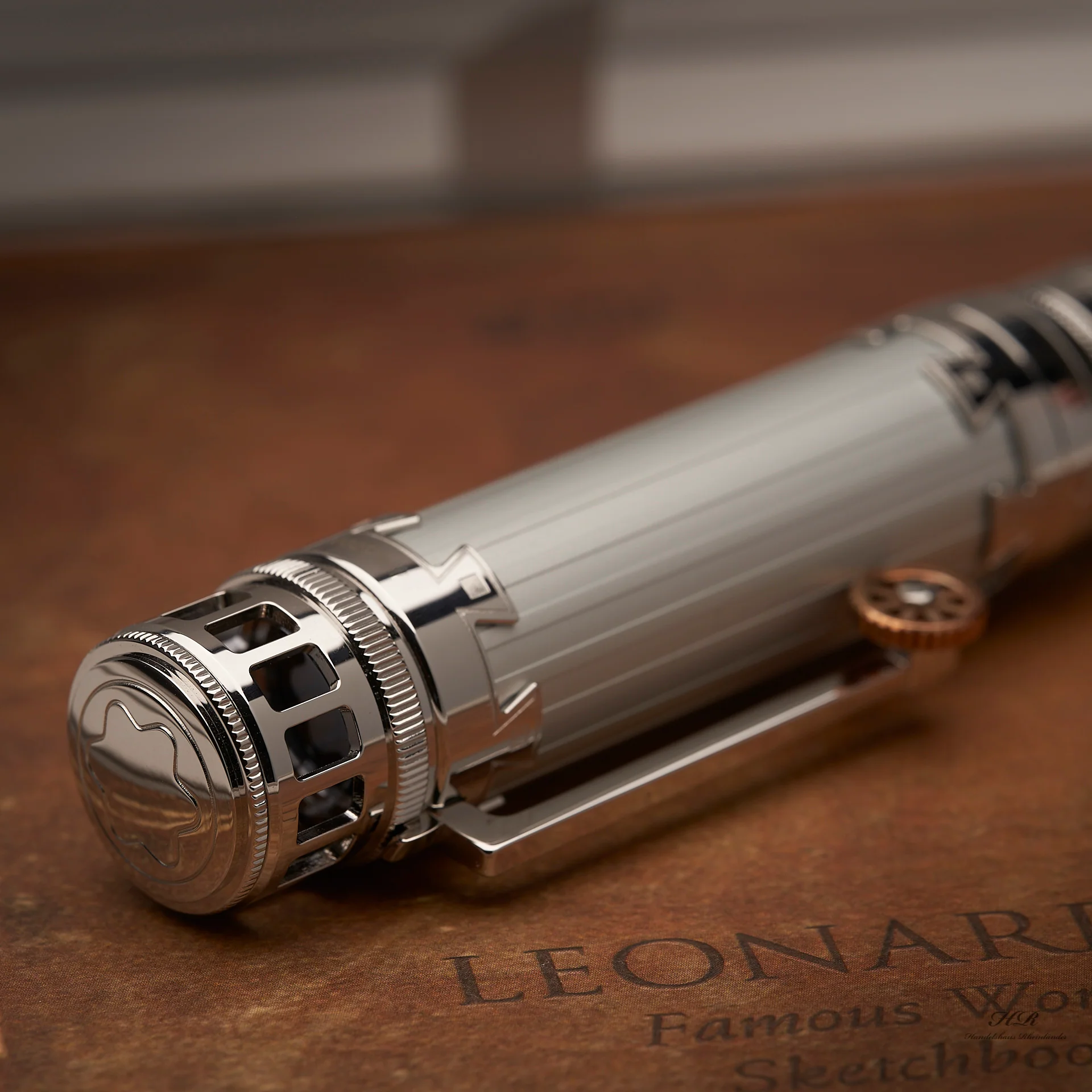 Montblanc Great Characters Limited Edition Leonardo da Vinci Rollerball ID109252 - Image 3