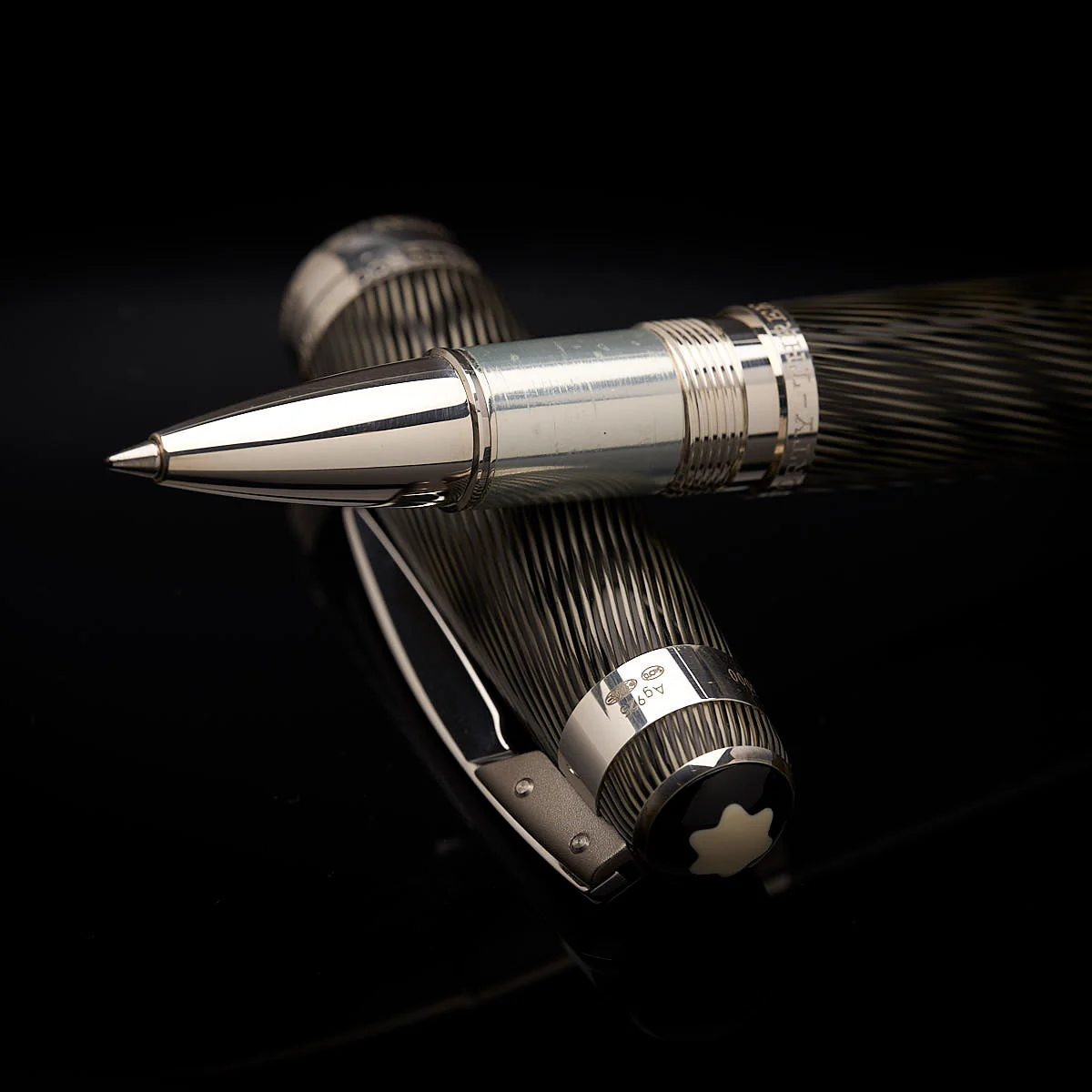 Montblanc Great Characters Limited Edtion Alfred Hitchcock Rollerball ID 106509 - Image 7