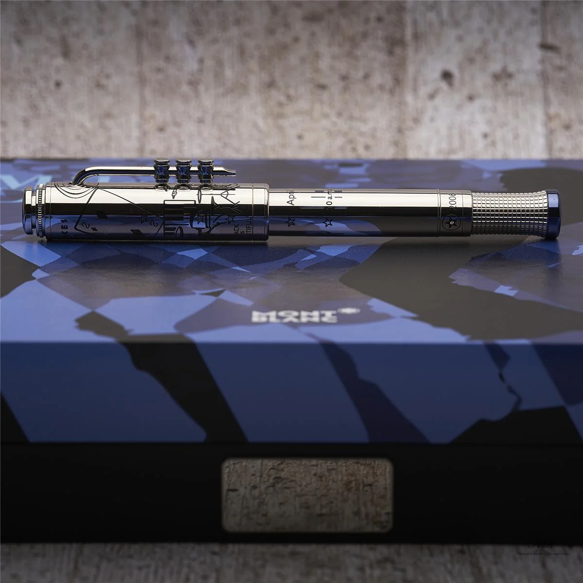 Montblanc Great Characters Limited Edtion 1926 Miles Davis Roller Ball ID 114191 - Image 3