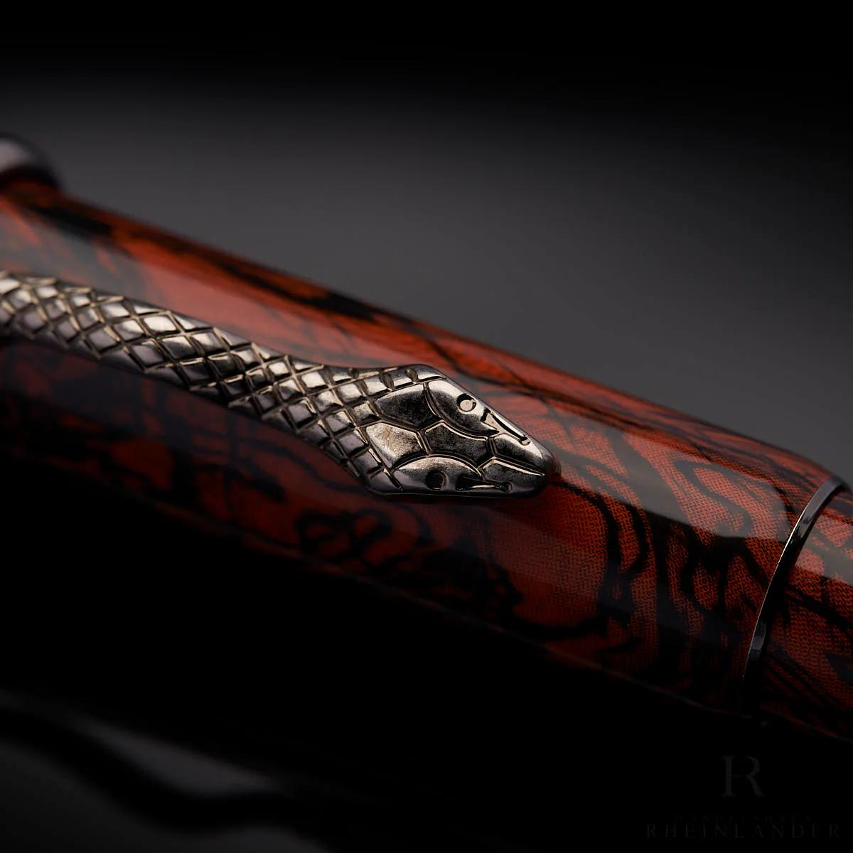 Montblanc Heritage Rouge et Noir Marble Kugelschreiber Ballpoint Pen ID 119854 - Image 4