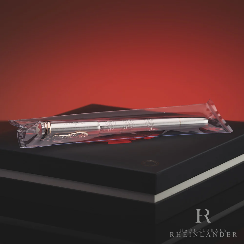 Montblanc Heritage Rouge et Noir Solitaire Serpent LE 1906 Rollerball ID 116555 - Image 4