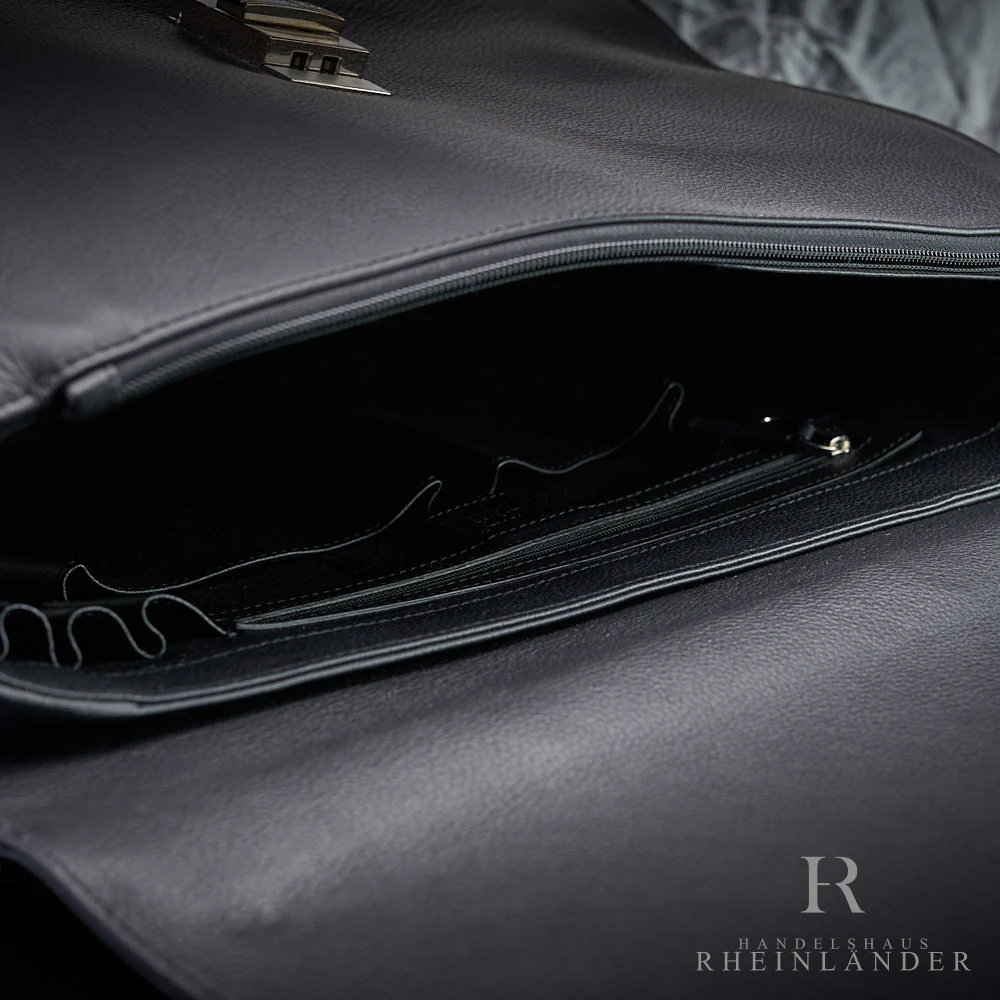 Montblanc Leather Goods Meisterstück Soft Grain Briefcase Single Gusset 114451 - Image 3