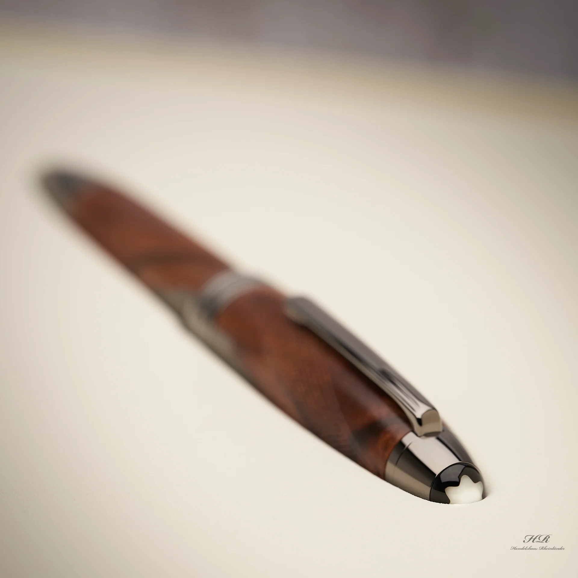 Montblanc Meisterstück Great Masters James Purdey and Sons Rollerball ID 118105 - Image 4