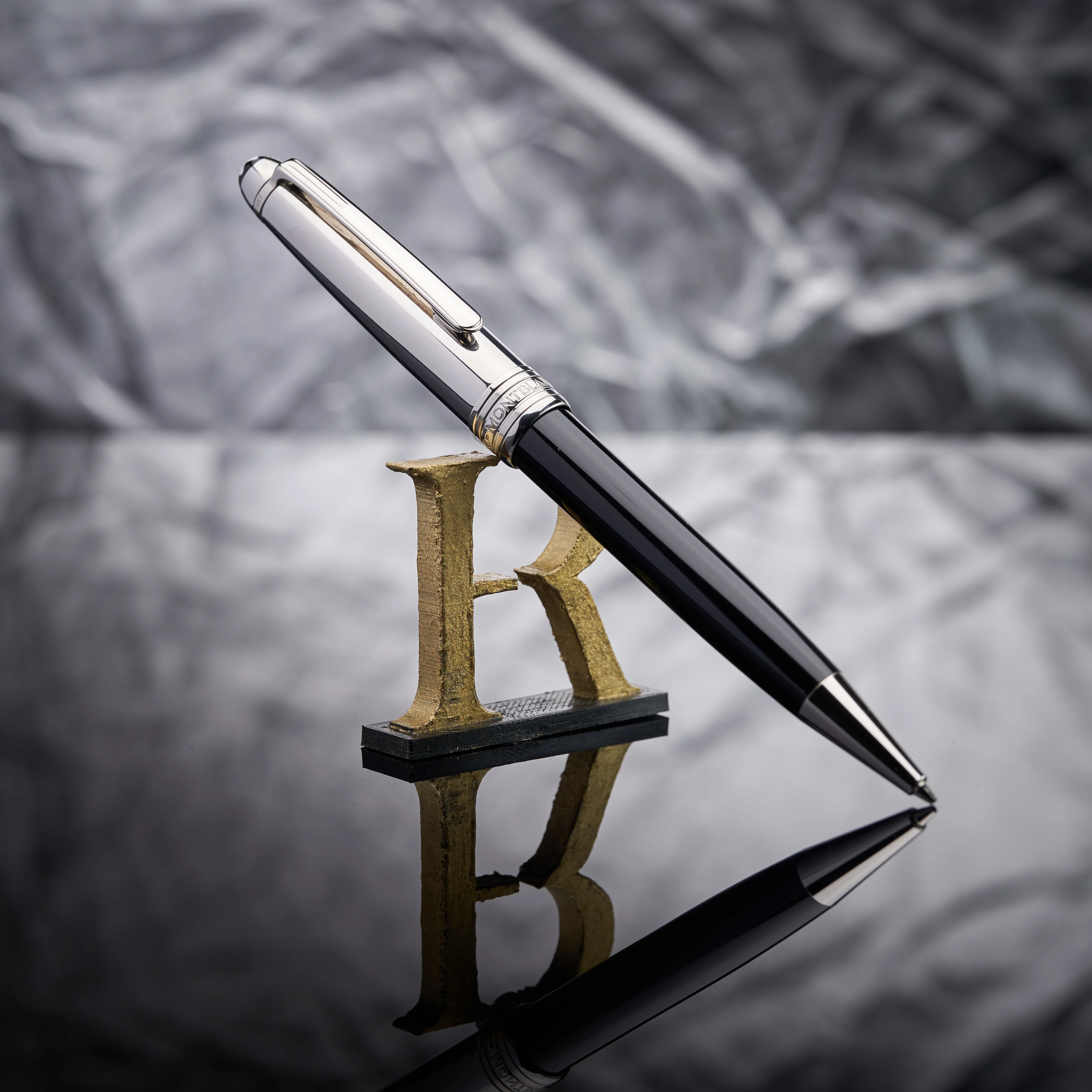 Montblanc Solitaire Stainless Steel Doué Classique Mechanical Pencil ID 5021