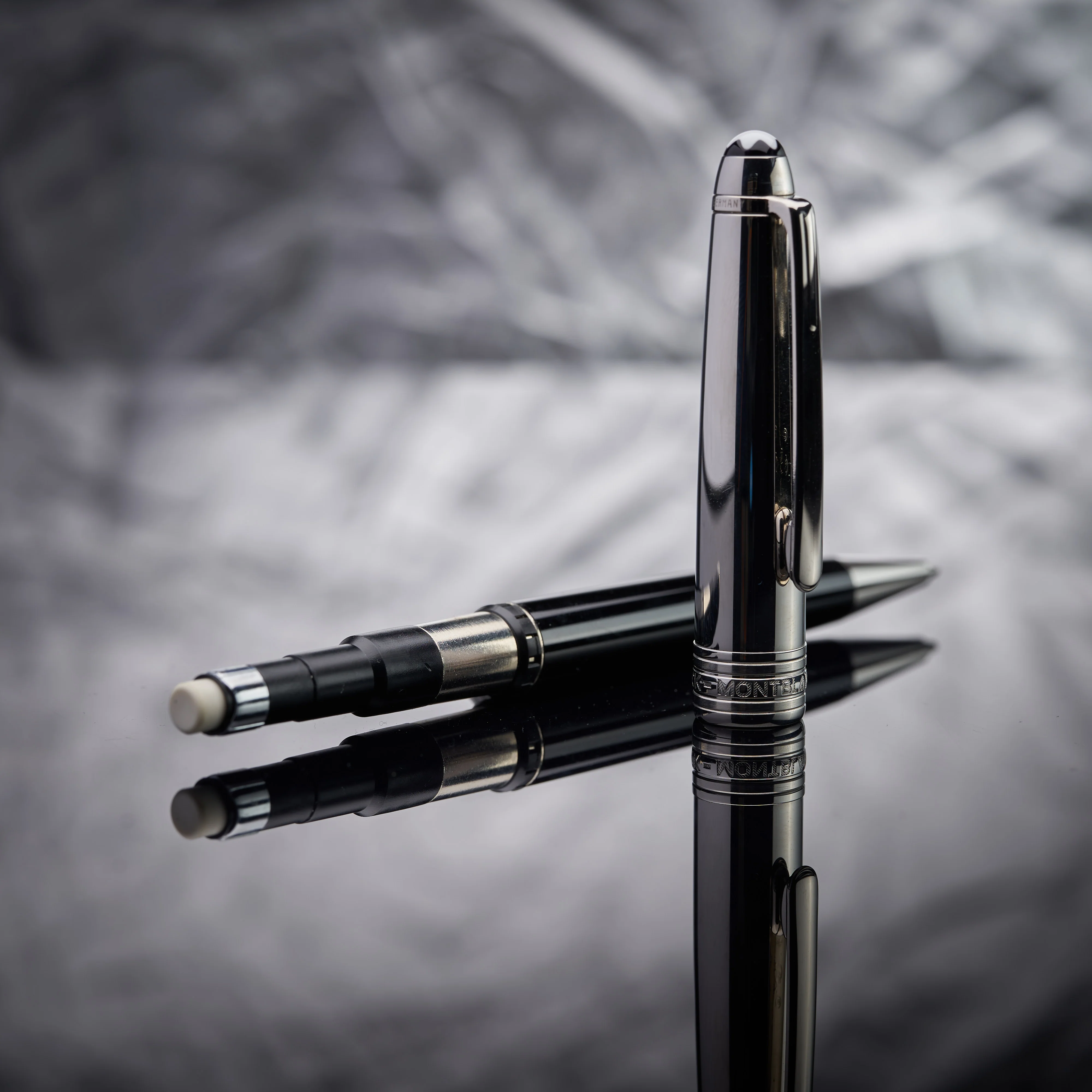 Montblanc Solitaire Stainless Steel Doué Classique Mechanical Pencil ID 5021 - Image 2