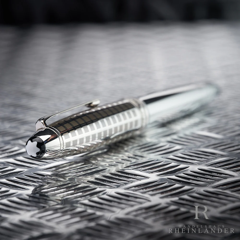 Montblanc Meisterstück Solitaire Stainless Steel II LeGrand Fountain Pen 23846 - Image 2