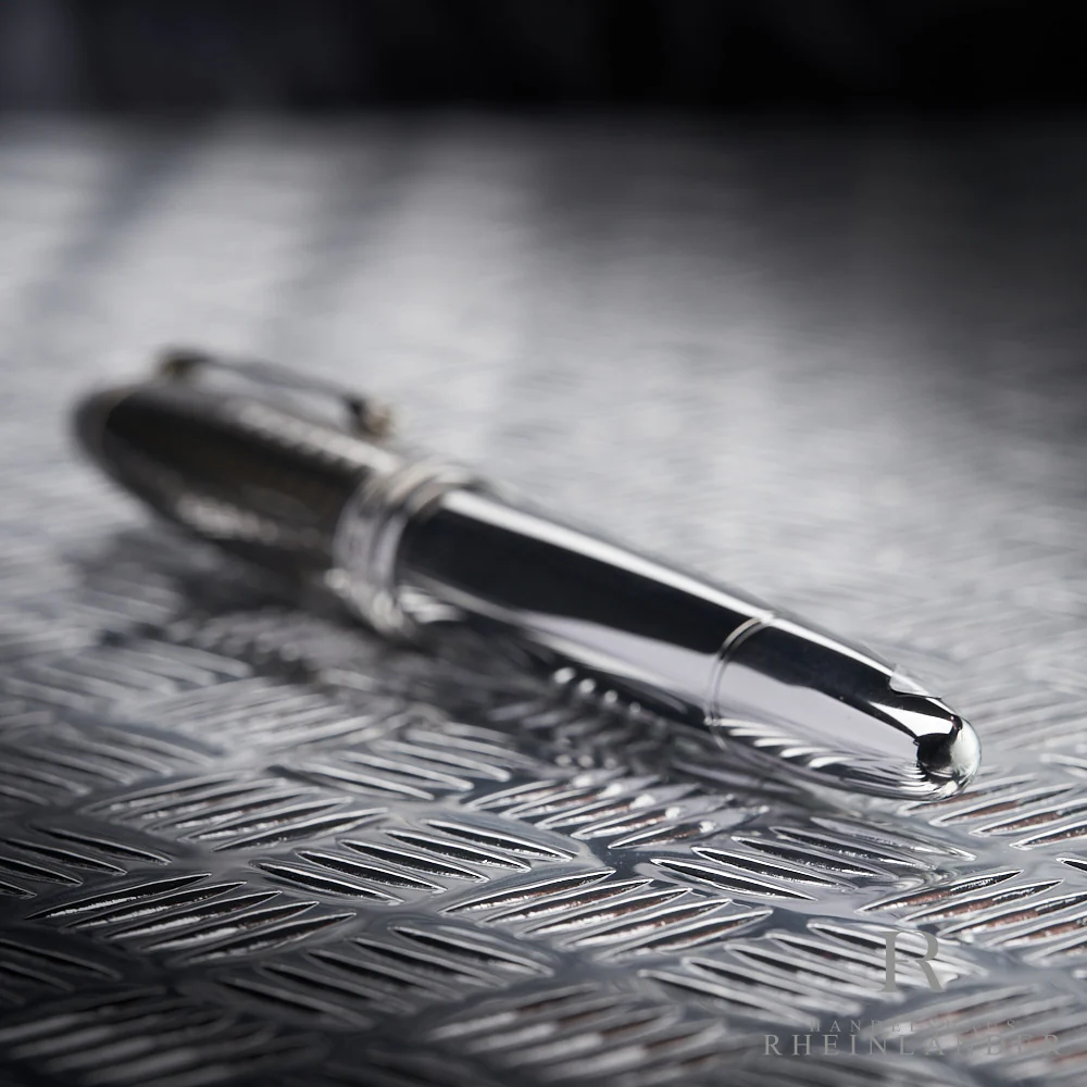 Montblanc Meisterstück Solitaire Stainless Steel II LeGrand Fountain Pen 23846 - Image 3