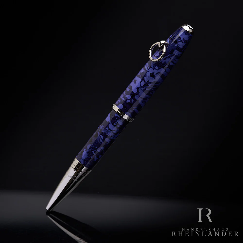 Montblanc Muses Line Elizabeth Taylor Special Edition Ballpoint Pen ID 125523 - Image 2