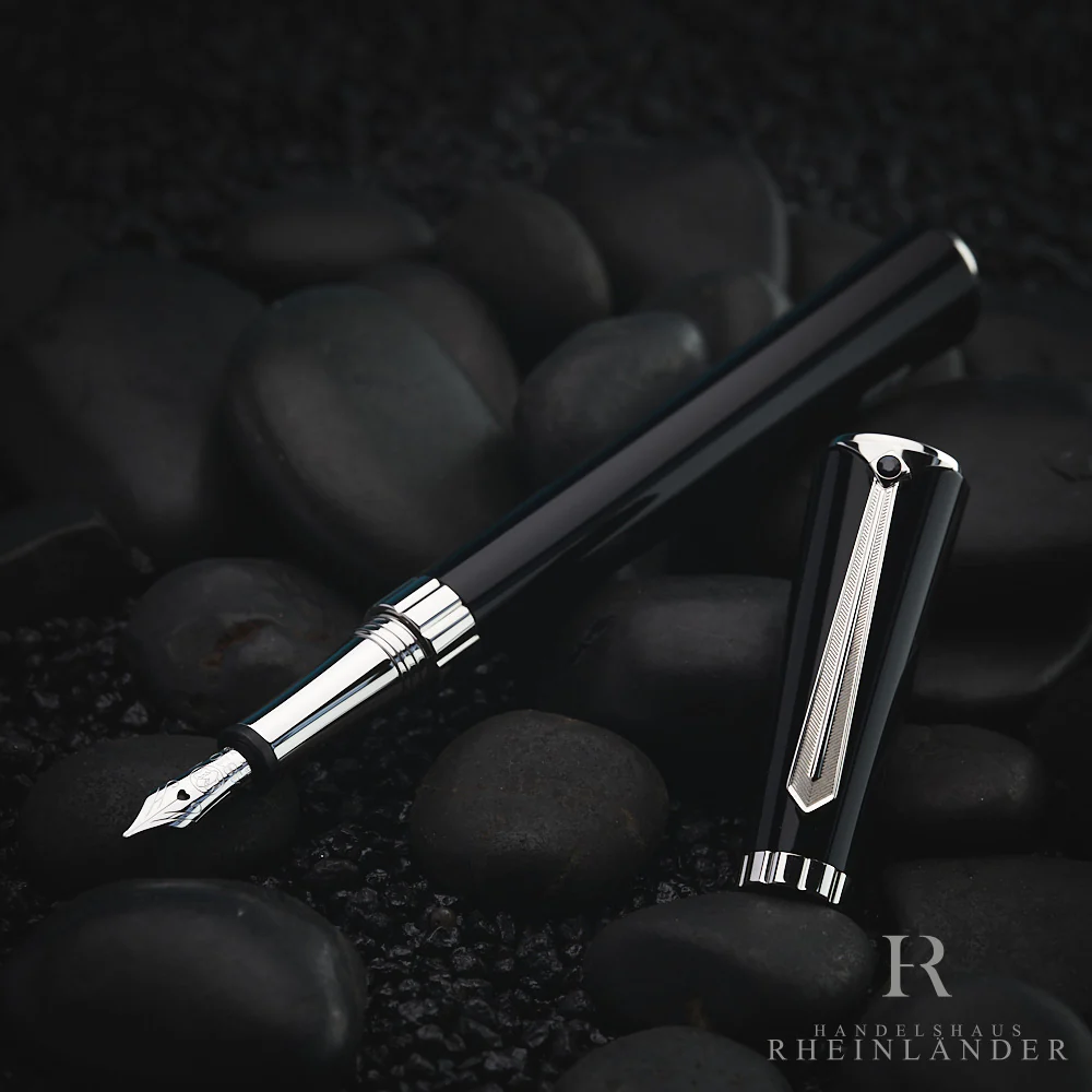 Montblanc Muses Line Marlene Dietrich Special Edition Füllfederhalter ID 101400
