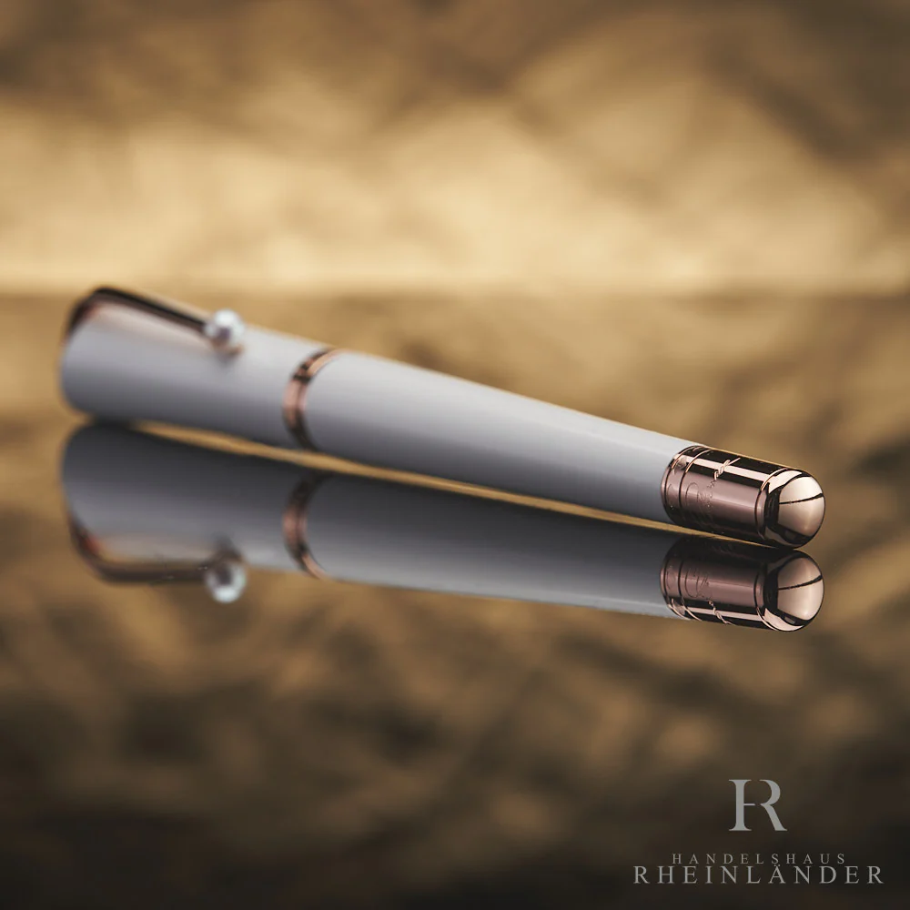 Montblanc Muses Marilyn Monroe Special Edition Pearl Rollerball ID 132121-117885 - Image 3