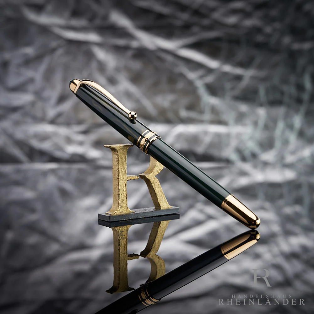 Montblanc The Origin Collection Classique Rollerball Green Resin ID 131343