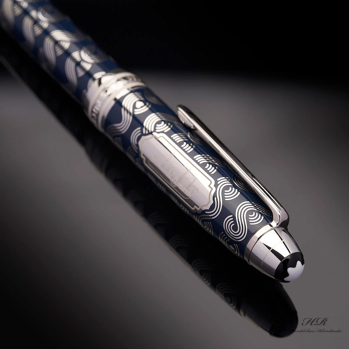 Montblanc Meisterstück Solitaire Around the World in 80 Days Fountain Pen 126353 - Image 4