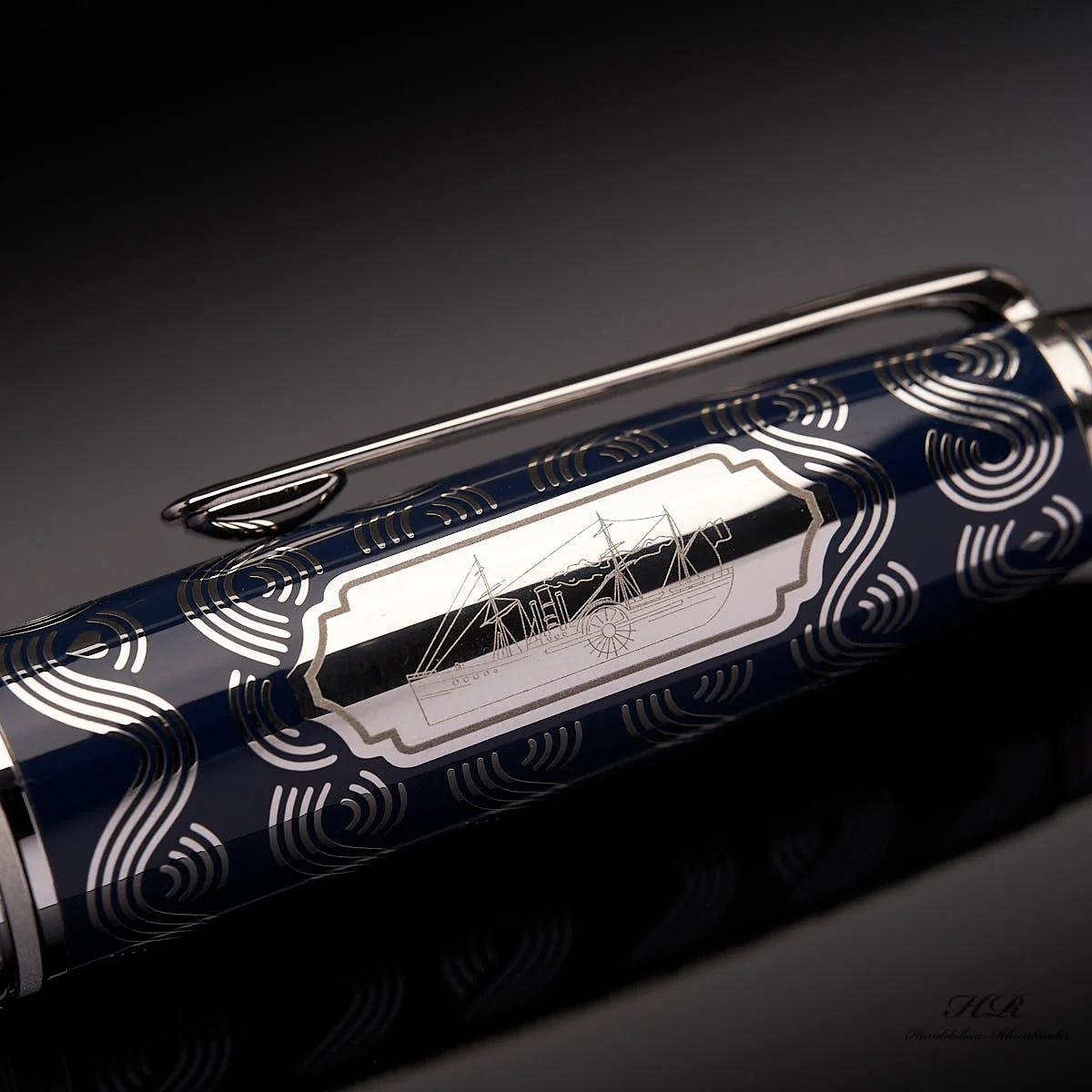 Montblanc Meisterstück Solitaire Around the World in 80 Days Fountain Pen 126353 - Image 6