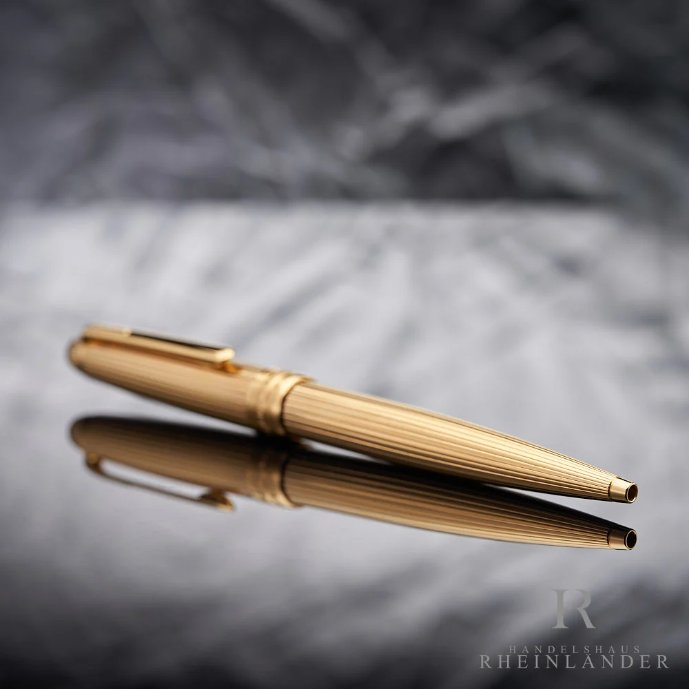 Montblanc Meisterstück Solitaire Classique Gold Plated Pinstripe Ballpoint Pen - Image 3