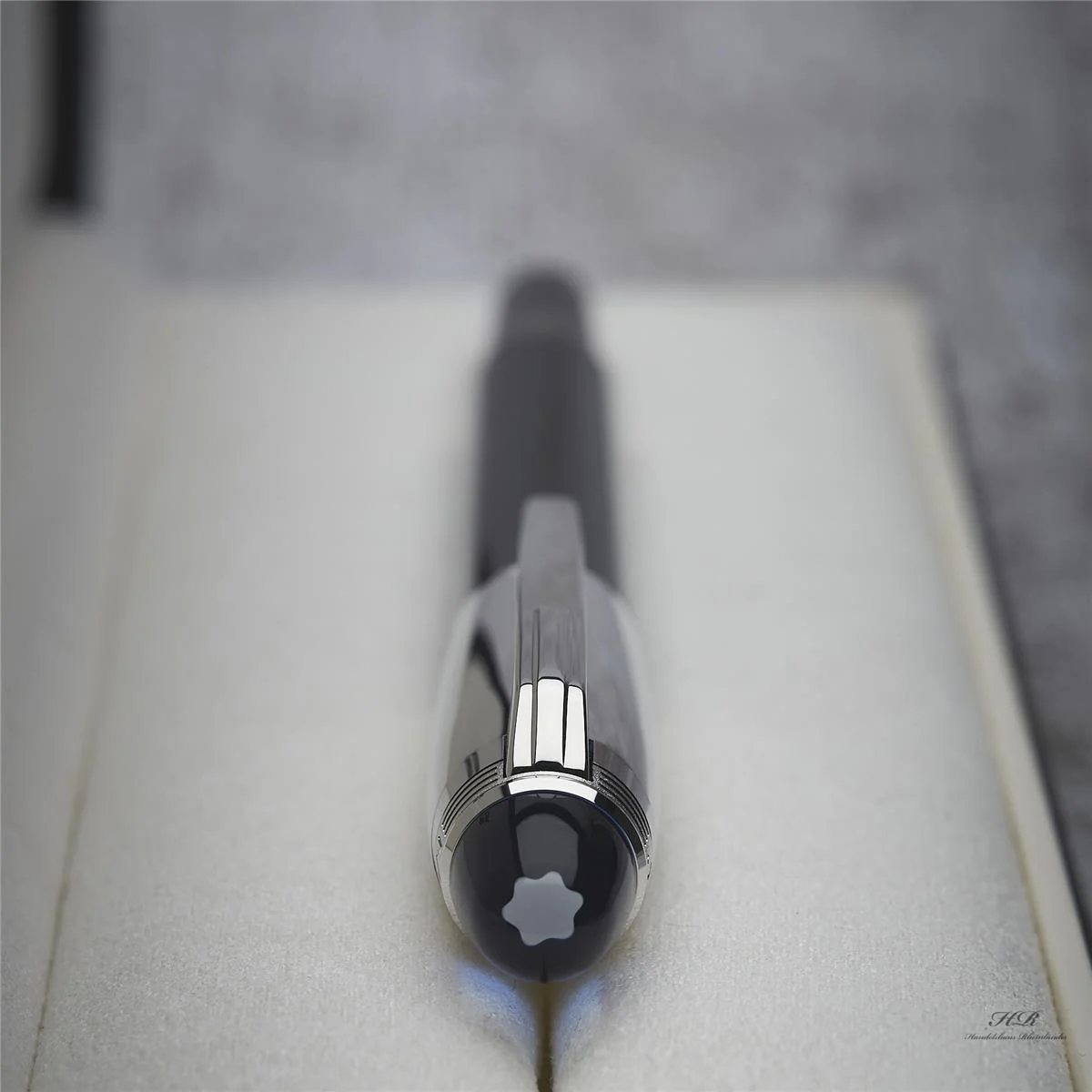 Montblanc Starwalker Doué Rollerball Schwarz Platiniert ID 132510-118872 - Image 4