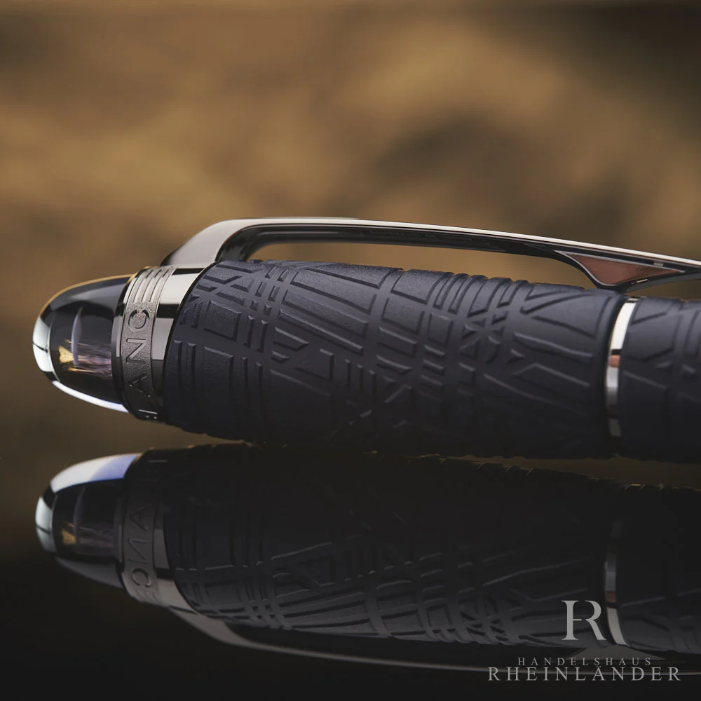 Montblanc Starwalker Spaceblue Resin Fountain Pen ID 130211 - Image 4