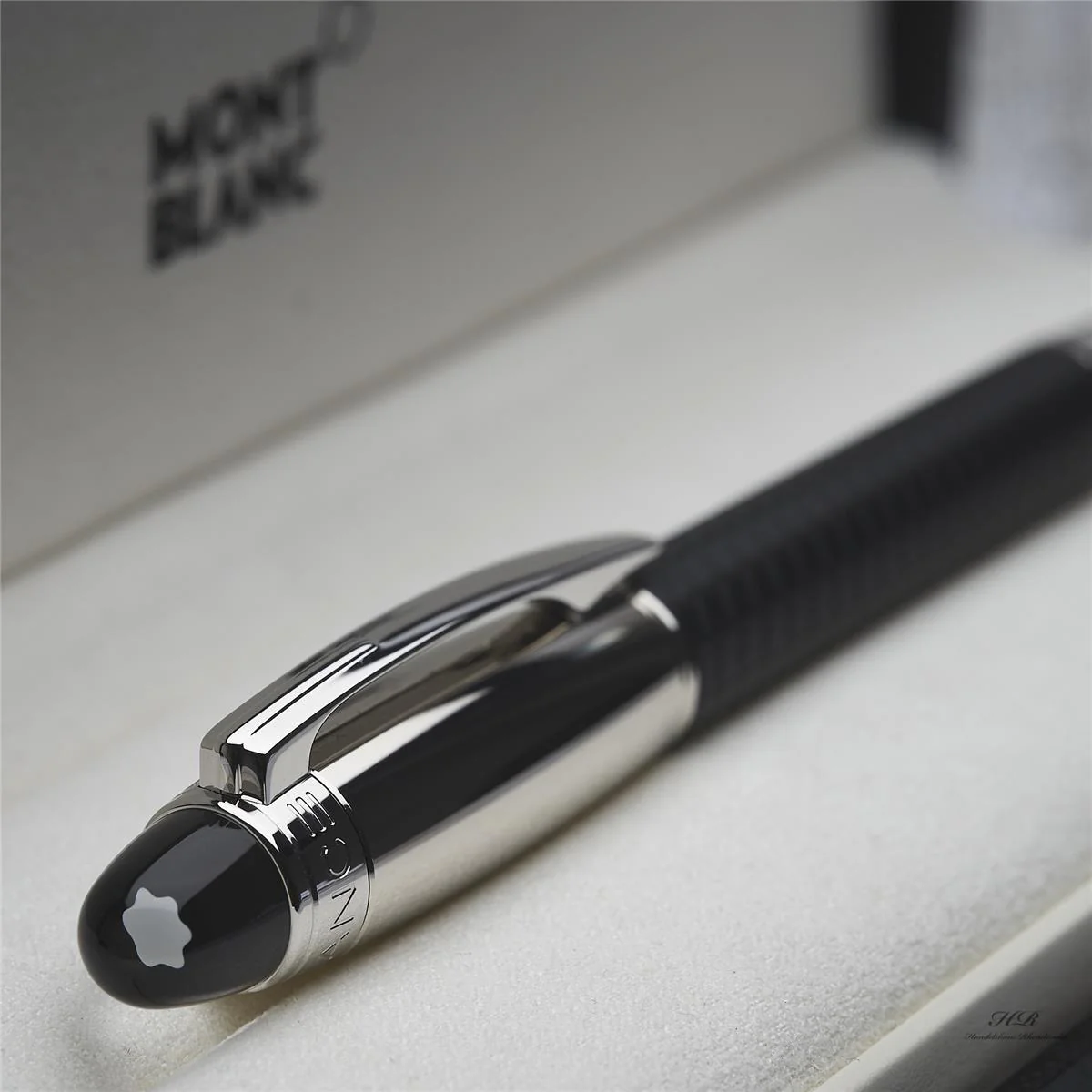 Montblanc Starwalker Spirit of Racing Doué Line Roller Ball ID 116915 SOLD OUT - Image 2