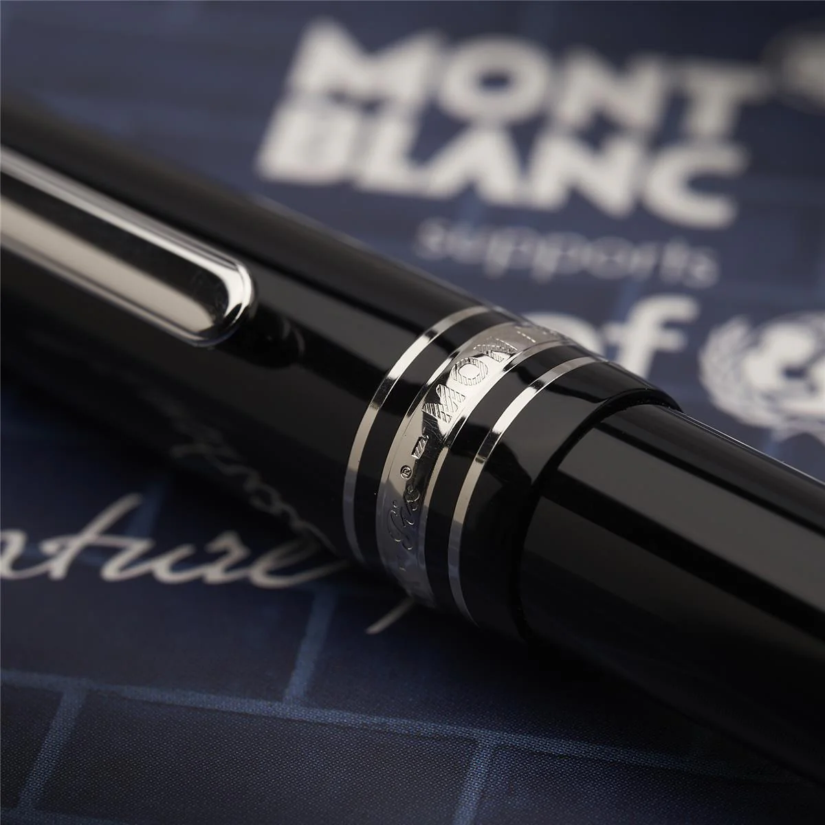 Montblanc Meisterstück Unicef 2013 Classique No 145 Platin Line Füller ID 109353 - Image 4