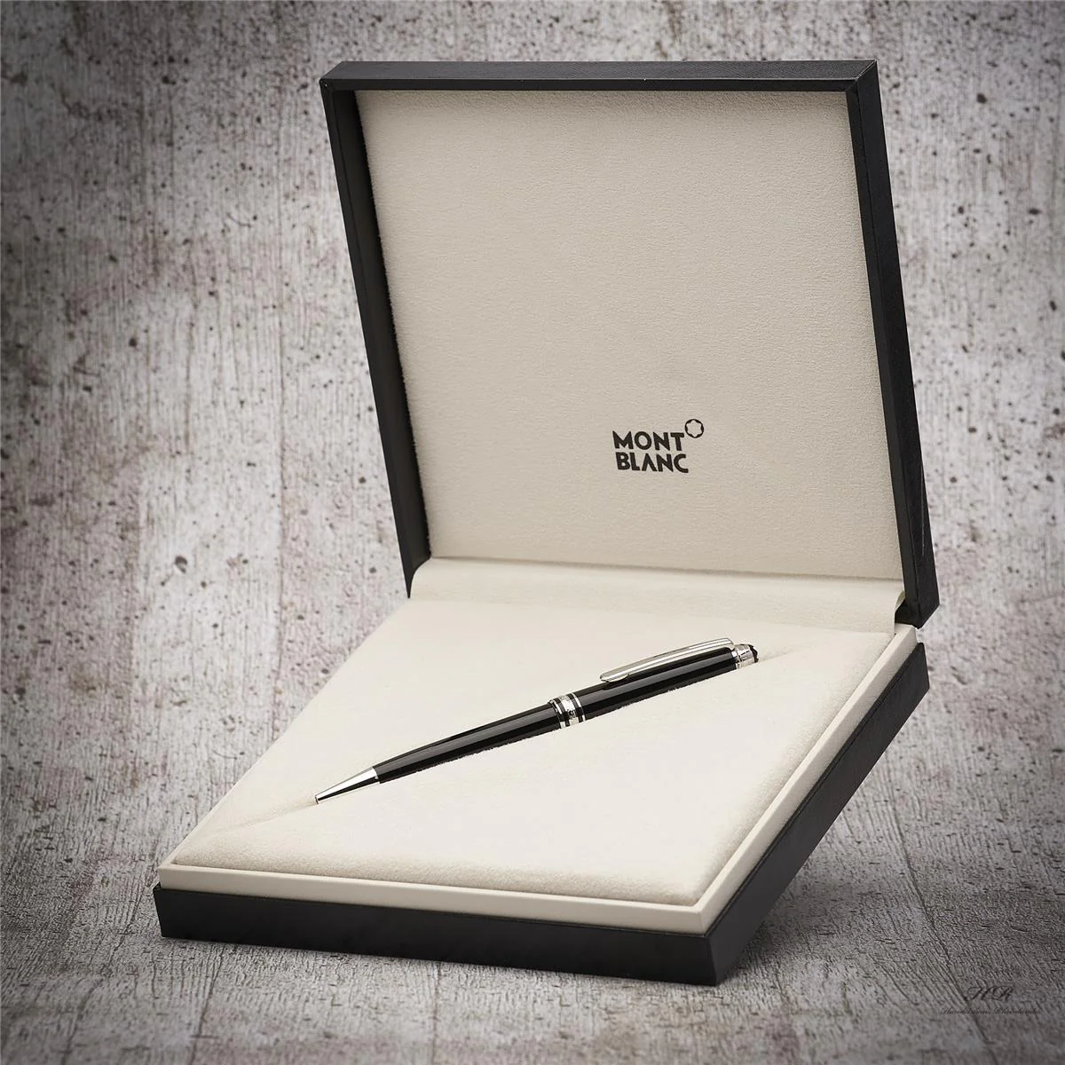 Montblanc Meisterstück Unicef 2013 Classique 164 Platin Kugelschreiber ID 109355