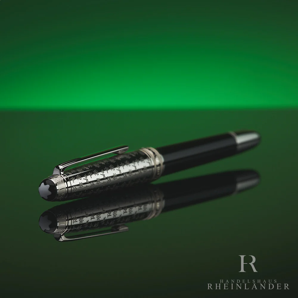 Montblanc Solitaire Doue Unicef Special Edition Classique Fountain Pen ID 116079 - Image 4