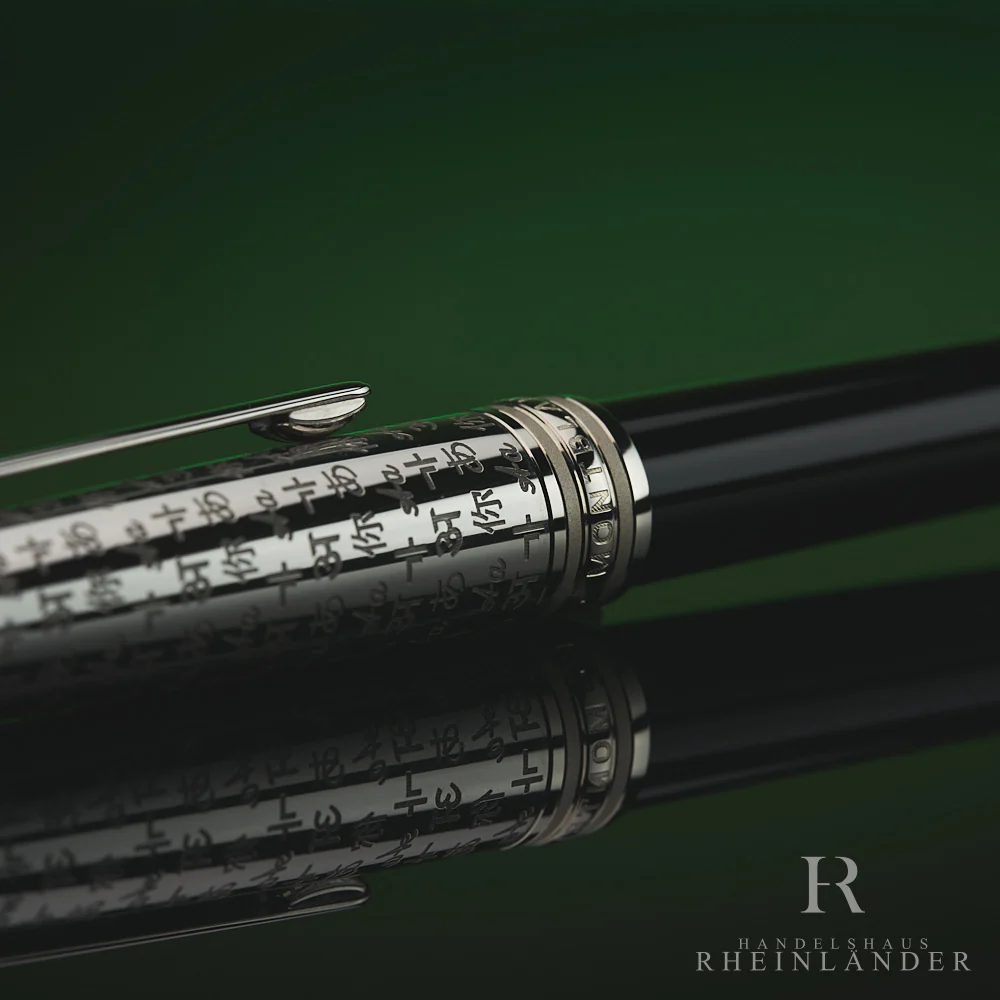Montblanc Solitaire Doue Unicef Special Edition Classique Fountain Pen ID 116079 - Image 6