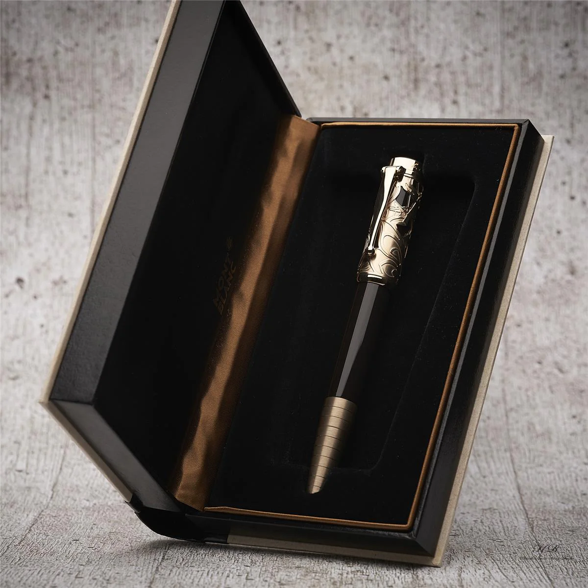 Montblanc Writers Edition von 2011 Carlo Collodi Füllfederhalter ID 106640 OVP