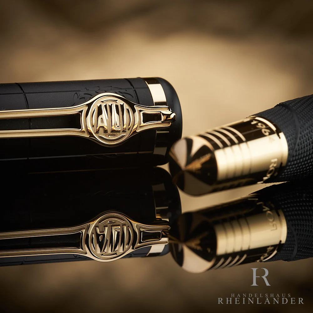 Montblanc Great Characters Muhammad Ali Special Edition Fountain Pen ID 129333 - Image 7