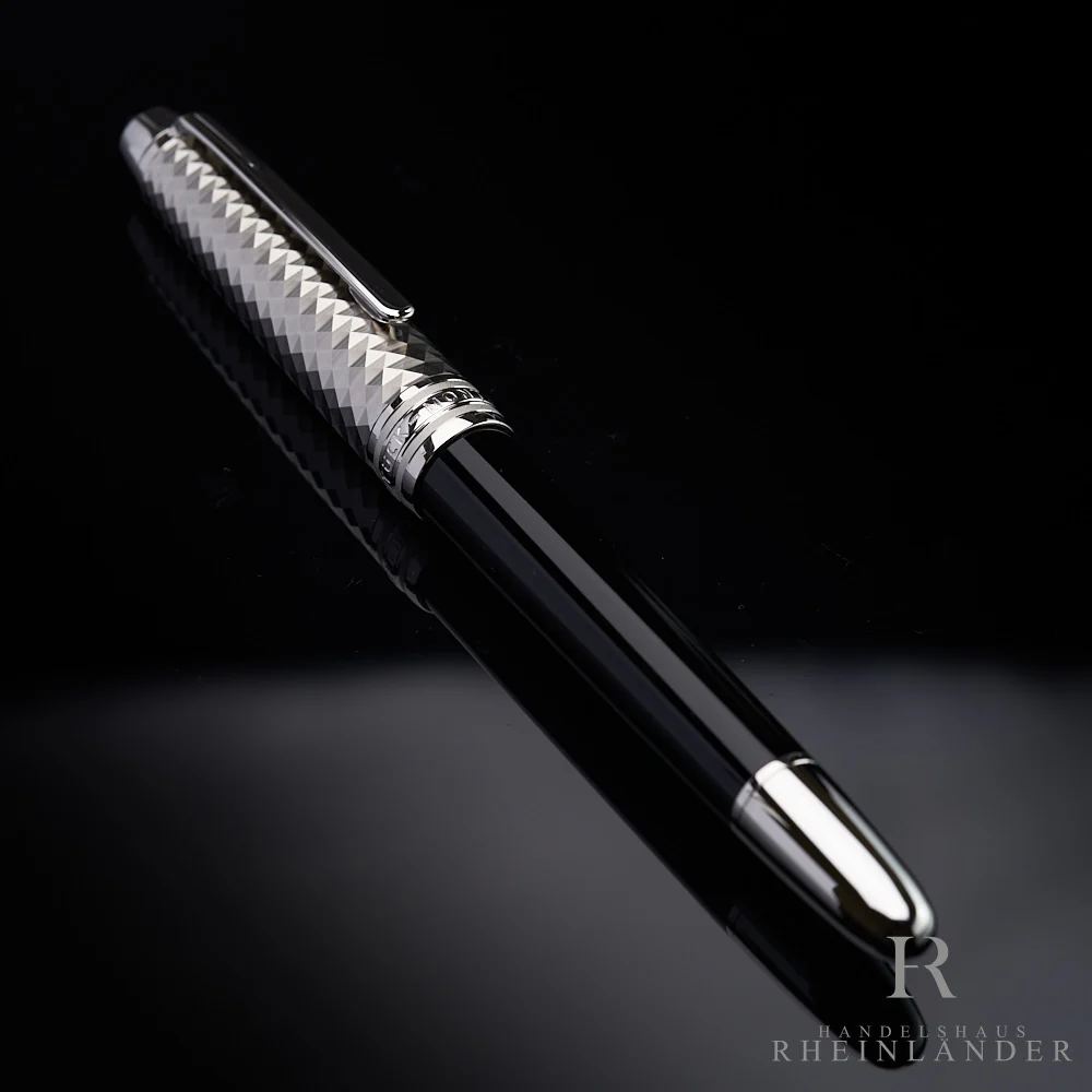 Montblanc Solitaire Doue Geometric Dimension Platinum Classique Füller ID 113334 - Image 2