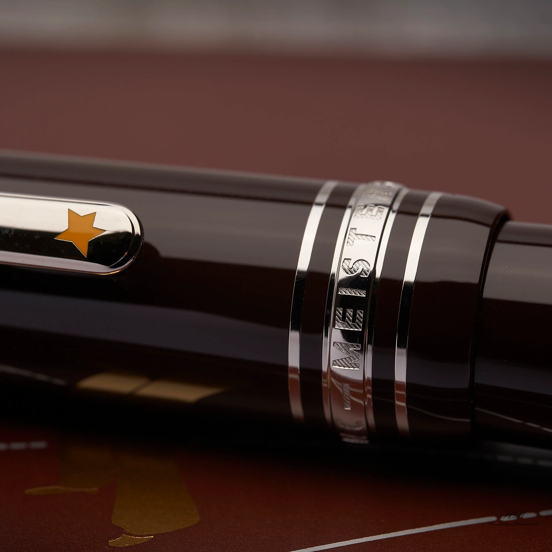 Montblanc Meisterstück Le Petit Prince Aviator Le Grand Füllfederhalter ID119660 - Image 4