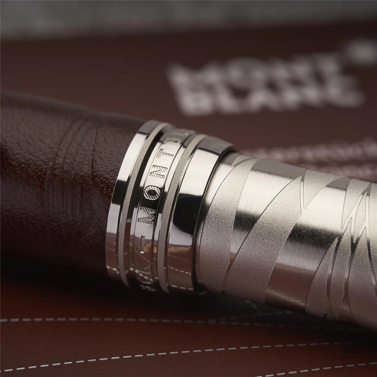 Montblanc Meisterstück Le Petit Prince Aviator LeGrand Rollerball ID 119685 - Image 4