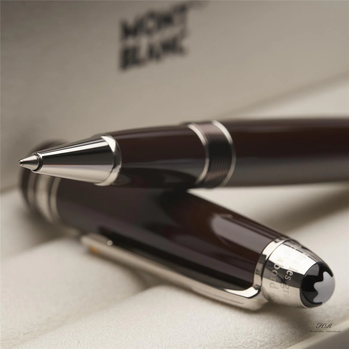 Montblanc Meisterstück Le Petit Prince Aviator Rollerball Edelharz ID 119661 - Image 6