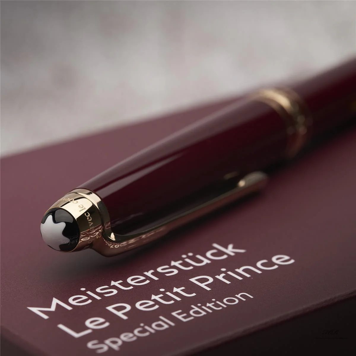 Montblanc Meisterstück Resin Le Petit Prince Planet Kugelschreiber ID 125311 - Image 2