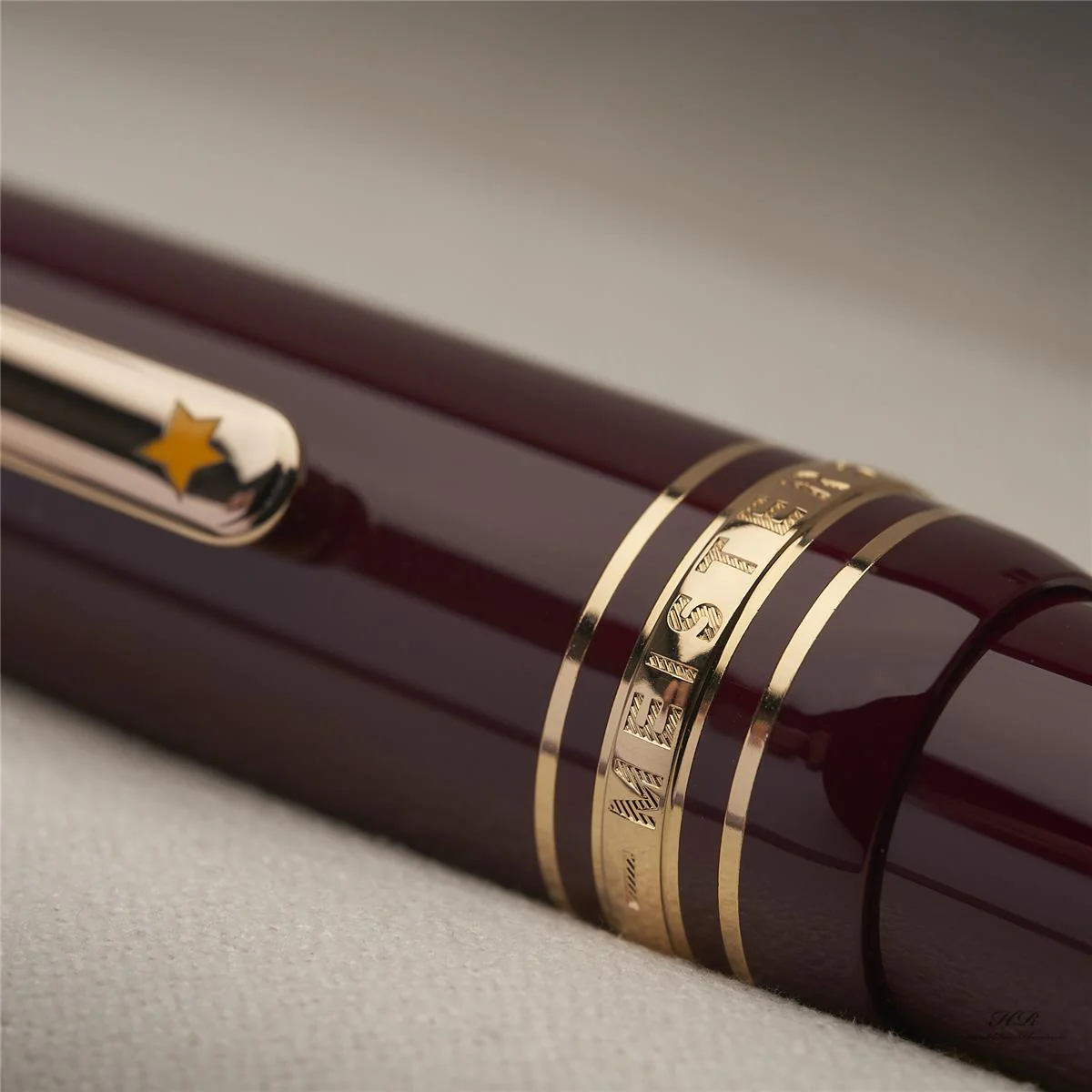 Montblanc Meisterstück Le Petit Prince and Planet Resin Rollerball ID 125305 - Image 4