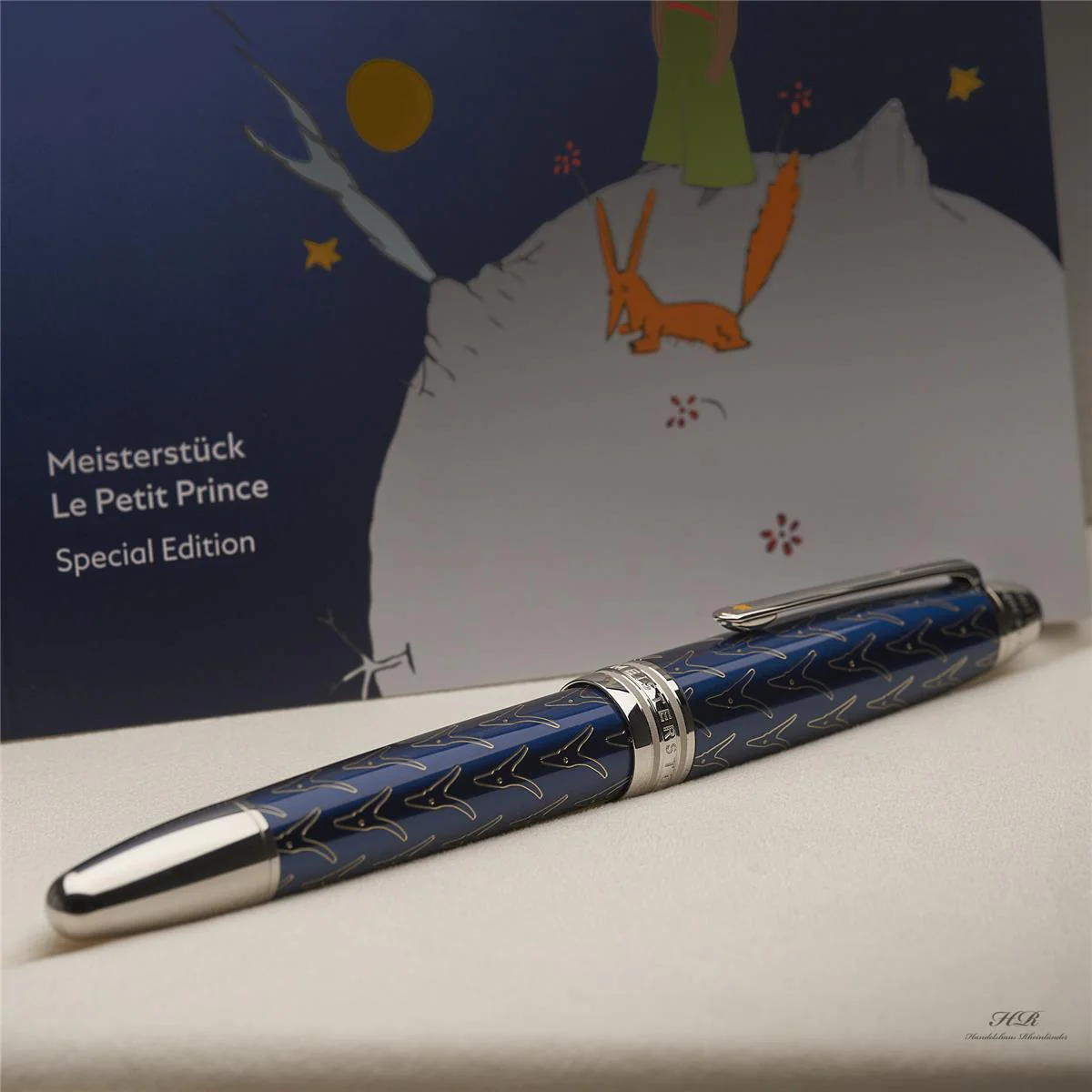 Montblanc Meisterstück Le Petit Prince Solitaire Le Grand Rollerball ID 118066 - Image 2